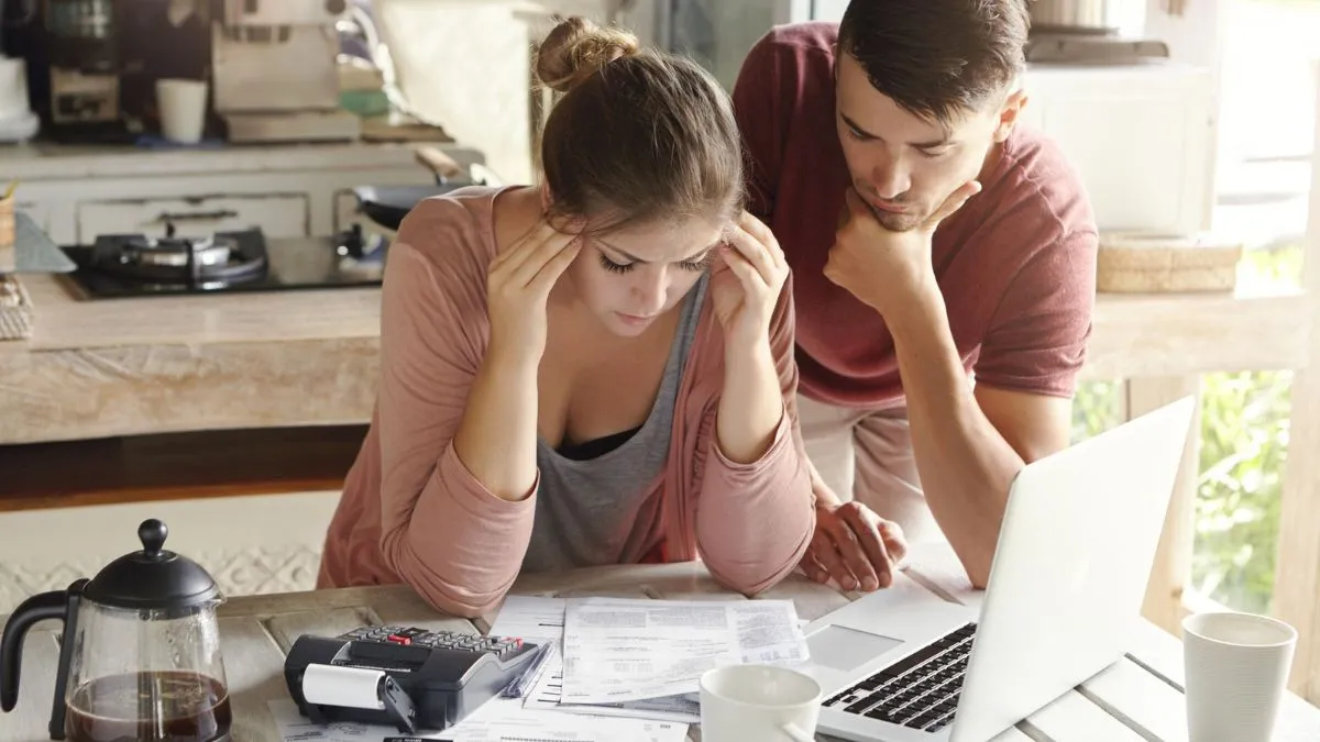 Pare de Perder Dinheiro: Evite Estes 5 Erros Financeiros Frequentes